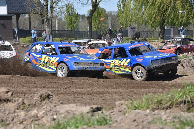 坎帕納：樂意把9號讓給蘇亞雷斯，他是我見過最優秀的9號！.